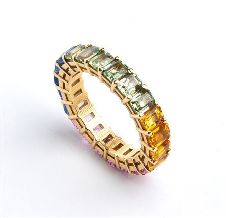  
Anello Eternity in oro con zaffiri multicolore   
 