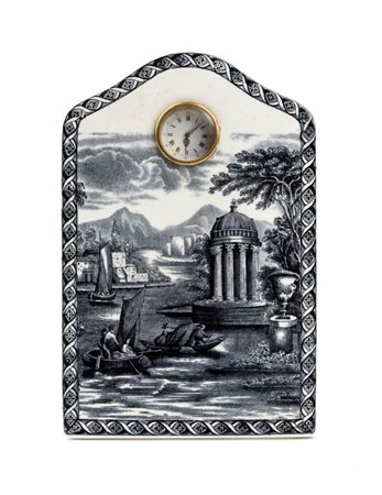 Wedgwood: Orologio da tavolo in ceramica. Inghilterra, metà XX secolo