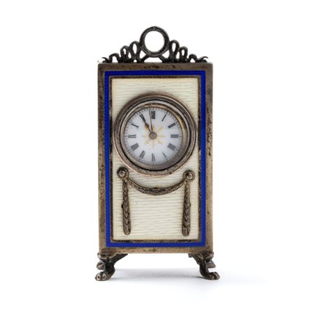  Orologio da tavolo Art Déco in argento e smalti. Vienna, Austria Ungheria, 1872-1922