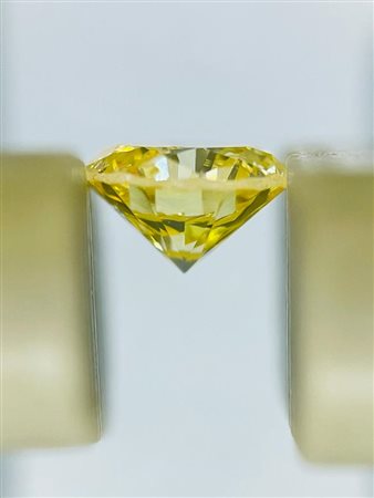 DIAMANTE 0,25 CT FANCY GIALLO INTENSO UNIFORME GIA - F10502A-17