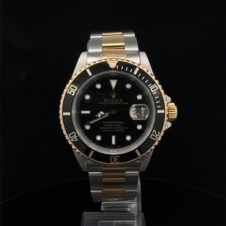 Rolex Submariner Date Numero di referenza 16613