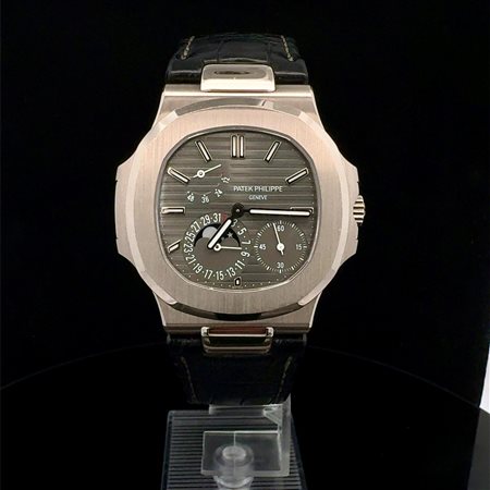 Patek Philippe Nautilus 5712G-001