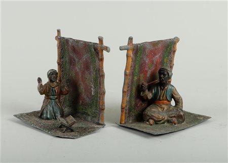 A set of cold-painted cold-painted book stands. Coronet Austria. 13 x 13 cm.