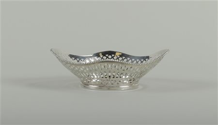 An open-sawn silver bonbon dish, with pearl rim, marked (in the upper rim),...