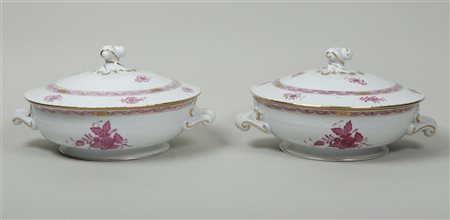 Set of two covered tureens in Apponyipink decor. Herend, 20th century.15 x 30...