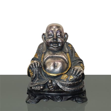 Buddha seduto rivestito in argento 800 R e foglia oro, 20° secolo