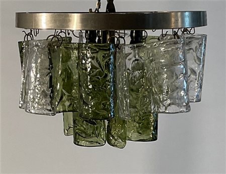 Lampada a sospensione circolare con pendenti. Italia, anni '70. Vetro verde tra