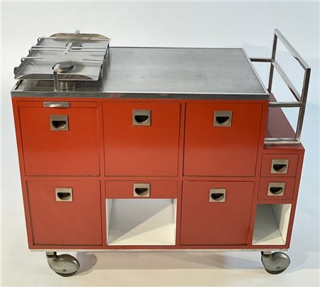 Cucina mobile con zona cottura. Italia, anni '70. Acciaio, metallo cromato e le