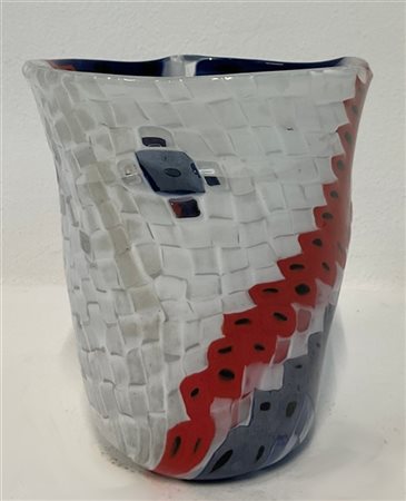 Manifattura di Murano Vaso in vetro soffiato a murrine lattimo, incolore, rosse