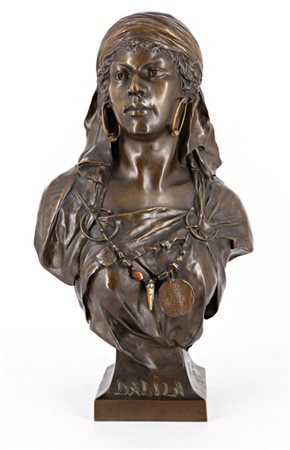 Da Emile Louis Picault
"Dalila" Tunisi
scultura in bronzo con inserti policromi