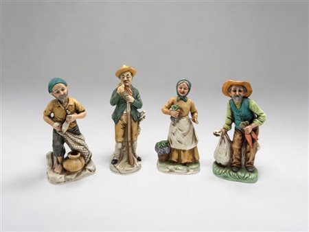 Quattro personaggi da presepe in porcellana policroma, tipo Capodimonte