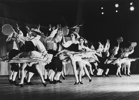 Ferdinando Scianna (1943)  - Moisseiev, Tarantella Siciliana, 1966