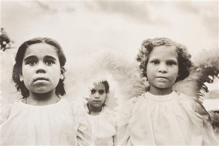 Sebastião Salgado (1944)  - First Communion in Juazeiro do Norte, Brazil, dal portfolio "The Year of Tibet", 1981