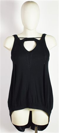 Antonio Marras BALLOON TOP DESCRIPTION: Black balloon top. Size and...