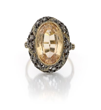 Anello antico in oro, argento, diamanti e quarzo citrino Oro giallo 750/000,...