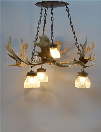 A chandelier made up of deer antlers A&nbsp;Schwarzwald&nbsp;chandelier made...