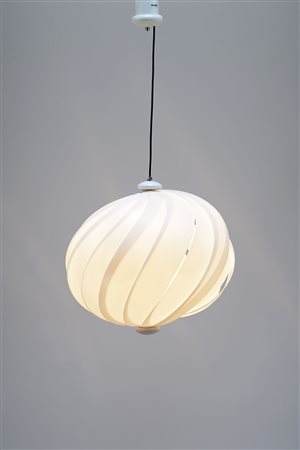 A methacrylate chandelier Harvey&nbsp;Guzzini, Alicante lamp by&nbsp;Carlo...