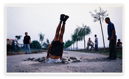 LI WEI (1970) - Falls to the earth, 2002