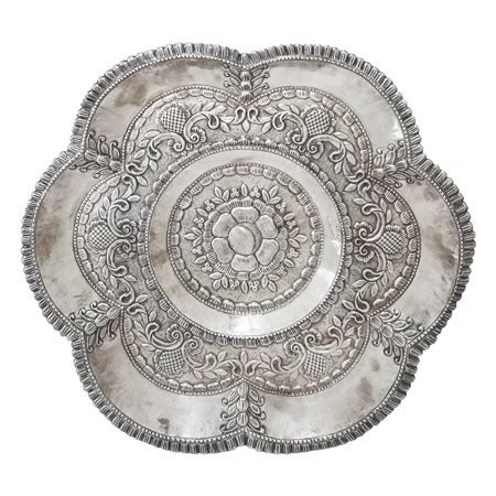 Piatto decorativo da parata in argento 925 con decori floreali, 20° secolo