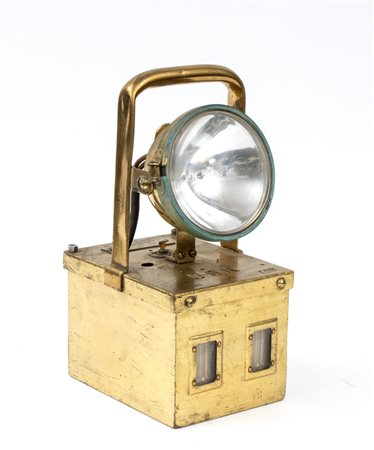  
Flood Lantern 
 cm 40x22x17