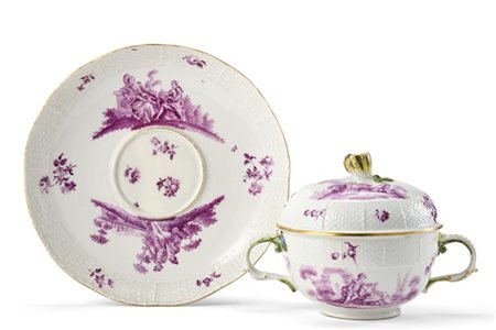 Manifattura di Meissen, 1750 circa. Tazza da puerpera biansata con coperchio e