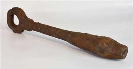 ANTICO BATTACCHIO PER CAMPANA, XVII secolo ferro cm 67x14x8 Kg 14