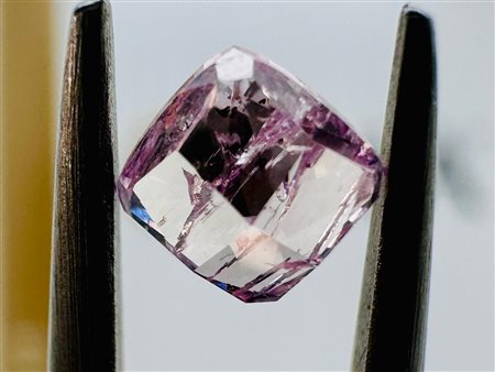 DIAMANTE 0,62 CT ROSA VIOLA - GIA - EY40707