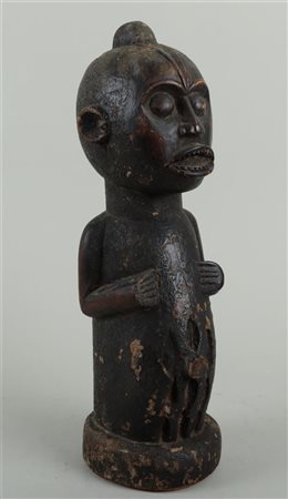 A West African ancestor statue.H.: 41 cm.