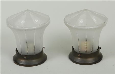 A pair of Art Deco ceiling lamps.H. 19 cm.