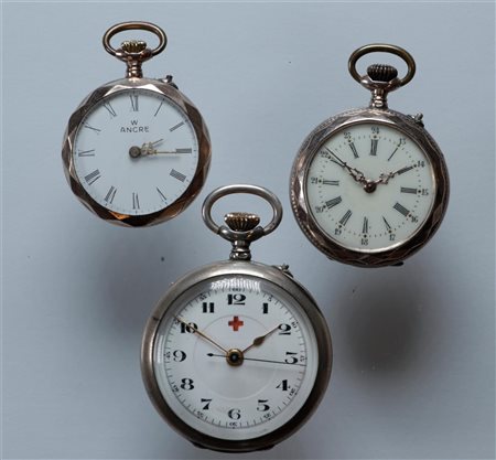 Lot with small steel and silver pocket watches in various conditions -...