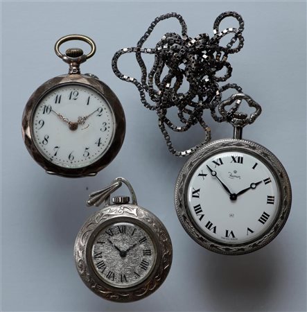 Lot with small steel and silver pocket watches in various conditions -...