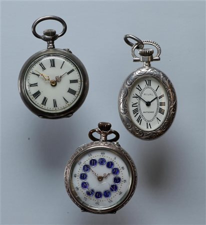 Lot with small steel and silver pocket watches in various conditions -...