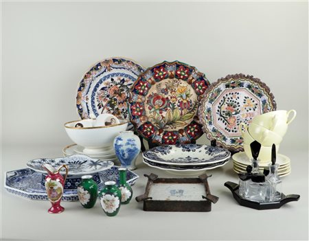 A large lot of earthenware including Delft. Various years and conditions.