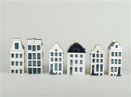 A lot of six earthenware so-called KLM houses.