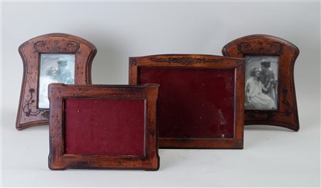 A lot consisting of (4) various carved wooden photo frames. In Art Nouveau...