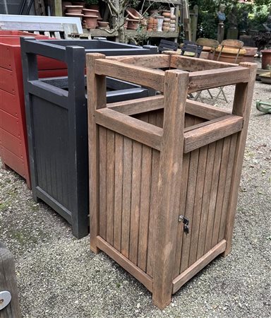 A lot of two different teak planters with lock, one is painted grey. A floor...