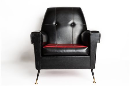  
Poltrona vintage 1970s
Pelle nera con gambe in ottone 80 x 80 x 80 cm