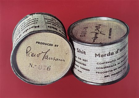 Piero Manzoni [da], Merda d'artista. 1979. Offset. mm 705x1000. Come...