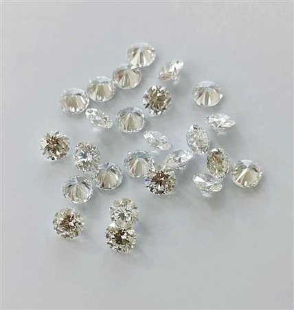 50 DIAMANTI NATURALI F SI1-2 - 1.7-1.79mm CT 1.00 