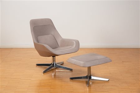 Werner Aisslinger Poltroncina DS 144/01;Con poggiapiedi modello DS 144/05,...