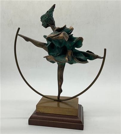 Antonio Nocera "Ballo in maschera" 1996
scultura multiplo in bronzo su base in l