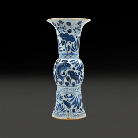 A Chinese blue and white Gu vase