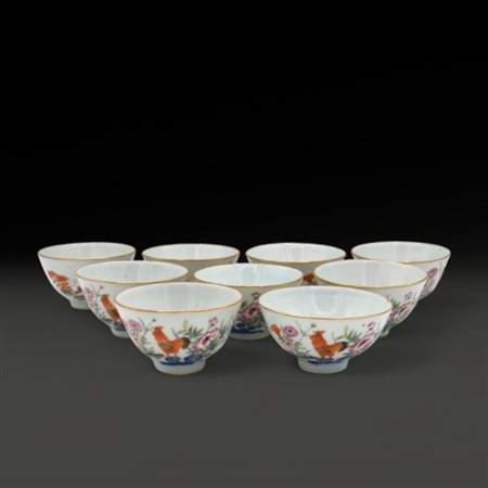 A Chinese set of 'chickens' cups