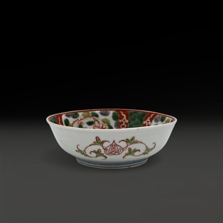 A small Chinese Famille Verte bowl