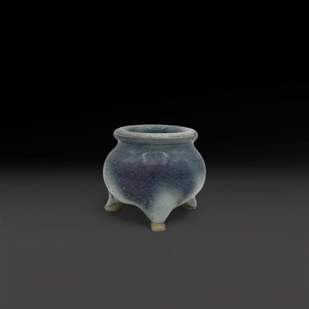 A Chinese Jun porcelain ding