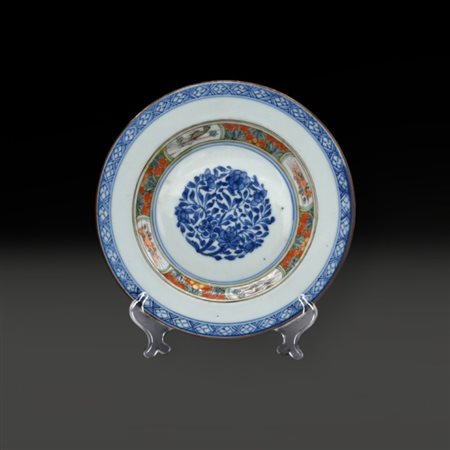 A fine Chinese Imari dish