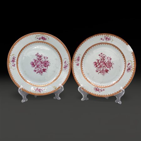 Two Chinese export ware dishes