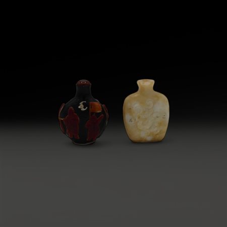 Two Chinese snuff bottles