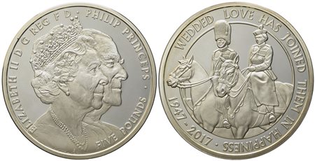 INGHILTERRA. Elisabetta II (1952 - 2022). Silver 5 Pounds - 2 oz. Silver Wedding 2017. Ag (56,56 g; 38,68 mm)