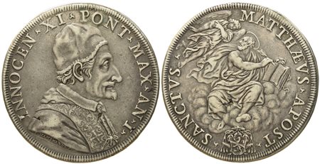 STATO PONTIFICIO. Roma. Innocenzo XI (1676 - 1689). Piastra, anno I "San Matteo". Ag (31,58 g; 44,3 mm)